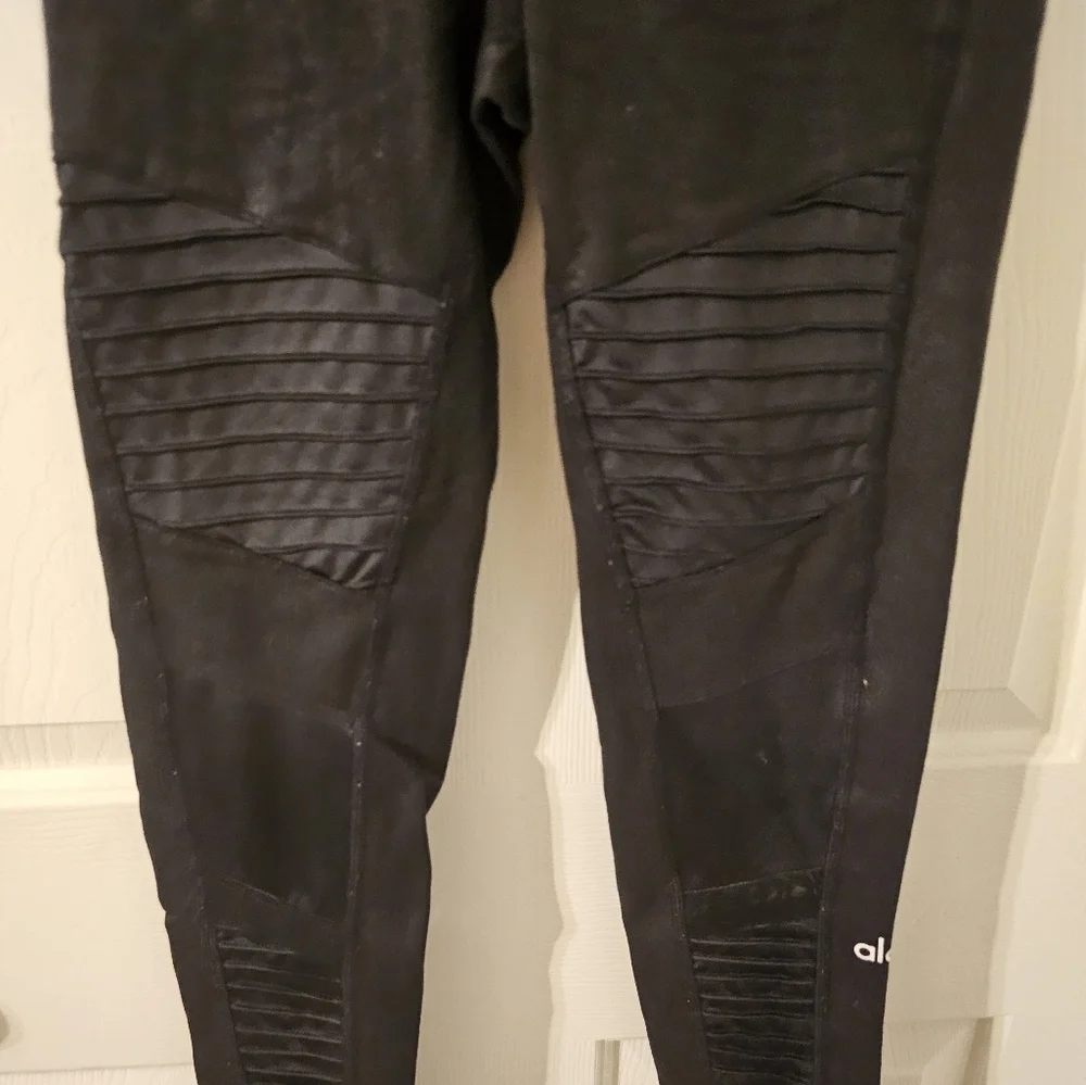 Alo Leggings 3 Pair Bundle Size XS